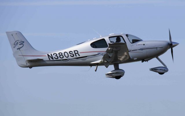 Cirrus SR-22 (N380SR)