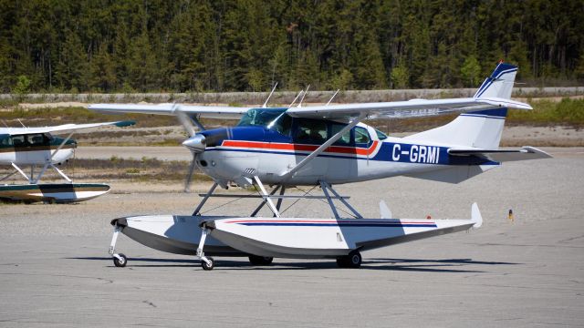 Cessna Skylane (C-GRMI)