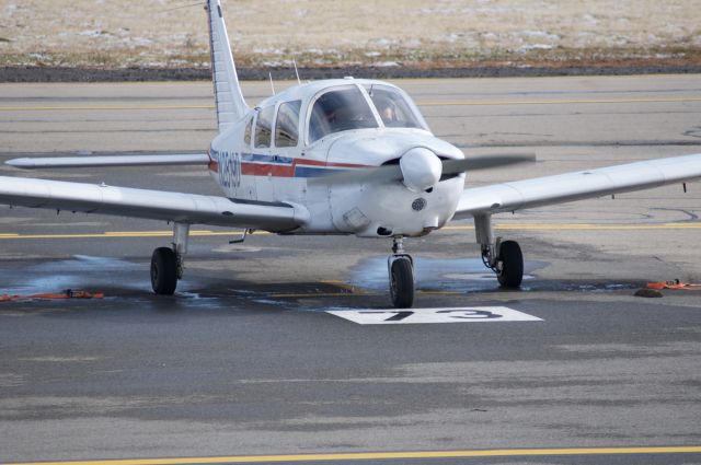 Piper Cherokee (N2819D)