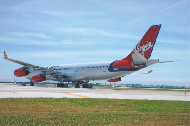 Airbus A340-300 (G-VHOL)