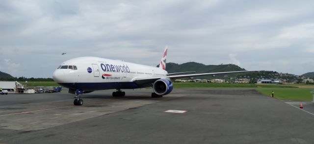Boeing 777-200 (G-YMMF)