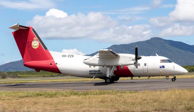 de Havilland Dash 8-200 (VH-ZZB)