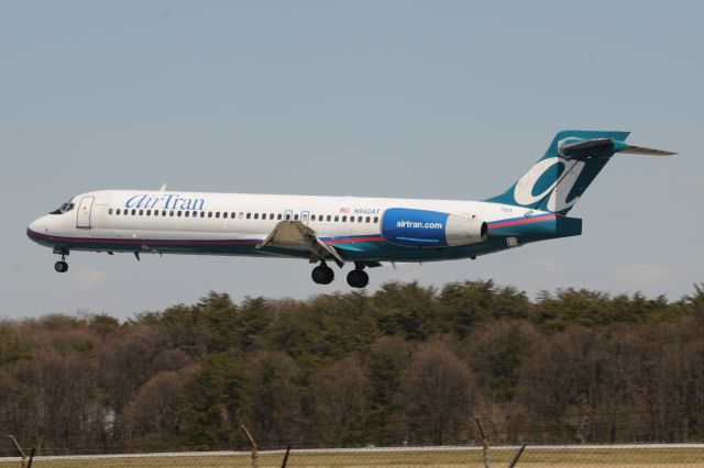 Boeing 717-200 (N942AT)