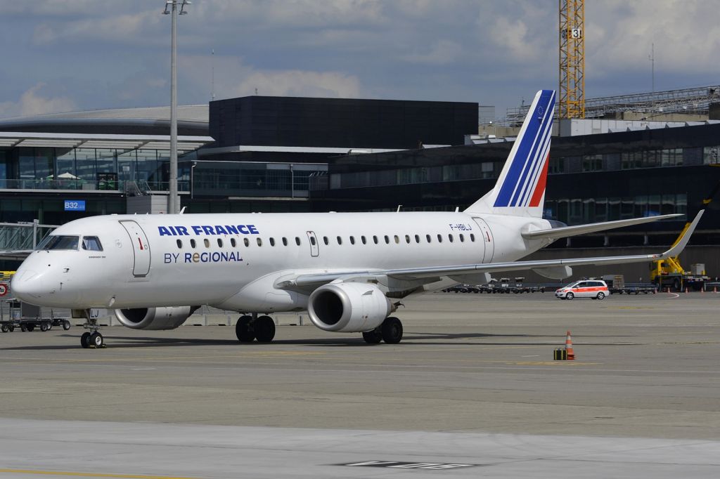 Embraer ERJ-190 (F-HBLJ)