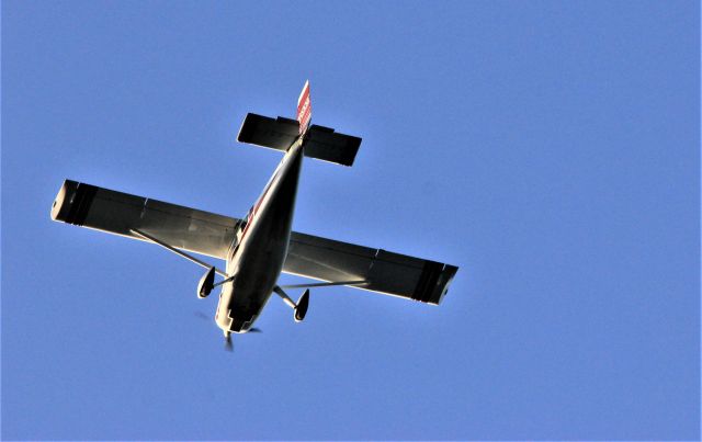 C-FJAM — - C-FJAM PIPER J3C-65 survolant la ville de Lavaltrie QC. le 13-07-2022 à 19:34