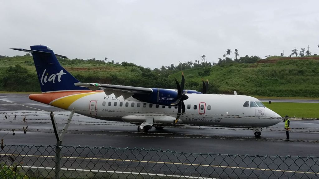 Aerospatiale ATR-42-300 (V2-LIK)