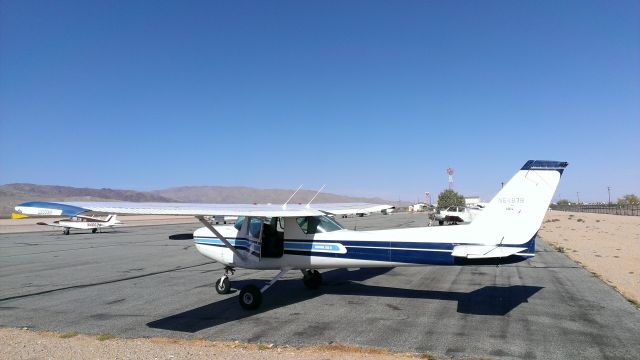 Cessna 152 (N5487B)