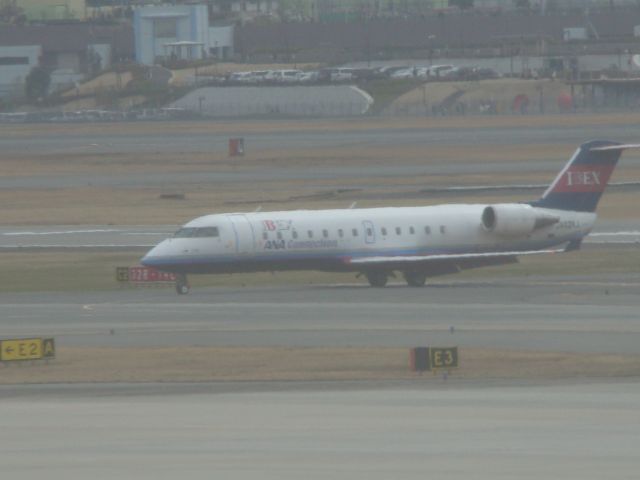 Canadair Regional Jet CRJ-200 (JA02RJ)