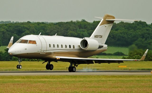 Canadair Challenger (N597DA)