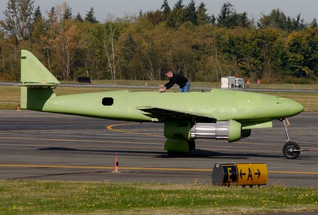 N262MF — - Me 262 replica N262MF at Paine Field October 10, 2006.