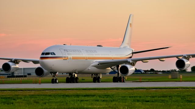 Airbus A340-300 — - German Air Force taking German President to Canada.