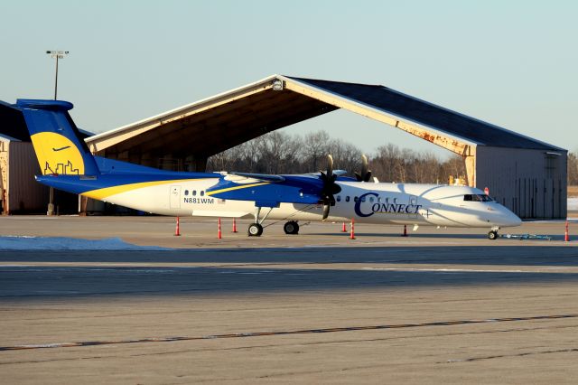 de Havilland Dash 8-400 (N881WM) - Awaiting FAA certification, new startup Connect Airlines is due to start sevice in the Spring of 2022. It will operate out of it's hub, turbo-prop-only airport, Toronto Billy Bishop City Airport and initially operate three daily flights from Toronto to Philadelphia International and Chicago O'Hare. It will also have a codeshare agreement with American Airlines.