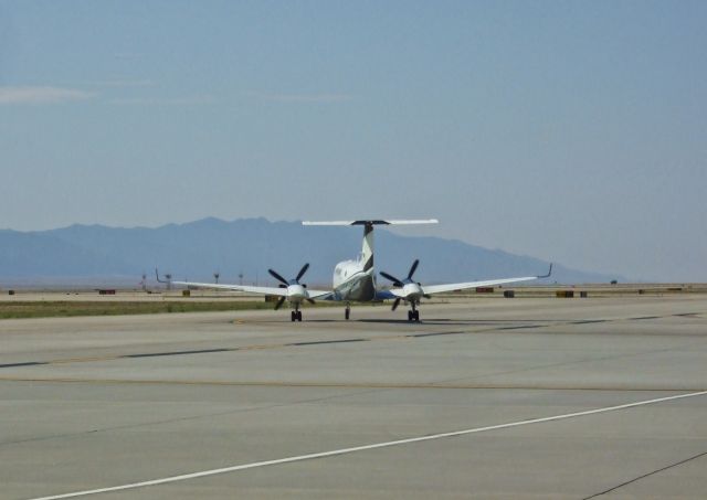 Beechcraft Super King Air 350 (N575RD)