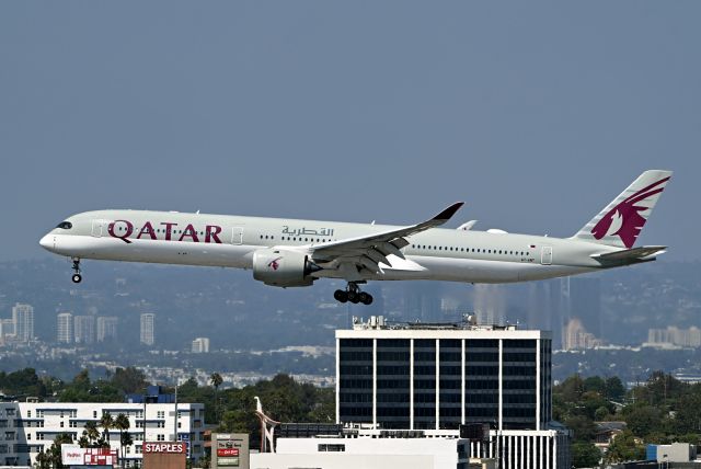 Airbus A350-1000 (A7-ANT)