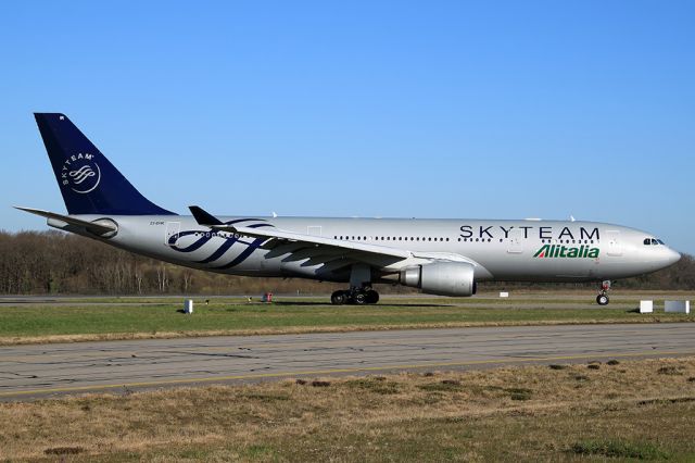 Airbus A330 (EI-DIR)