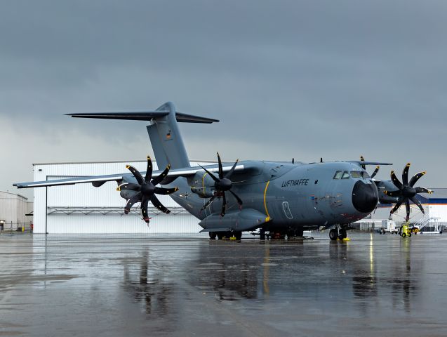 AIRBUS A-400M Atlas (N5441) - A Luftwaffe A400M Sunday morning at the CenterPoint Energy Dayton Air Show after a passing thunderstorm.