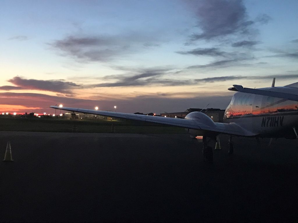 Beechcraft King Air 90 (N711HV)