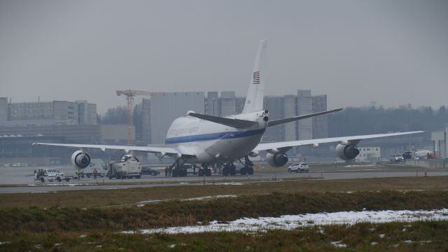 N50125 — - 23rd January 2016: "Nightwatch" at Zurich Airport (on the occasion of the World Economic Forum).