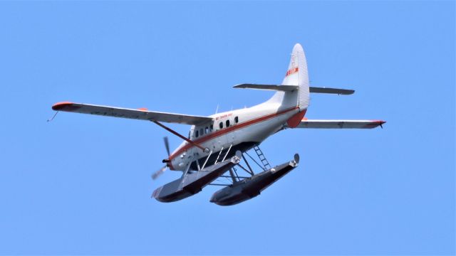 De Havilland Canada DHC-3 Otter (C-FSVP) - C-FSVP DEHAVILLAND DHC-3 T OTTER AIR TUNILIK INC. Survolant le fleuve St-Laurent QC à Lavaltrie . le 23-05-2023 à 15:38