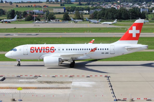 Airbus A220-100 (HB-JBB)