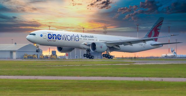 BOEING 777-300ER (A7-BAB) - Qatar Airways (Oneworld Livery)