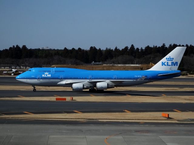 Boeing 747-400 (PH-BFB)