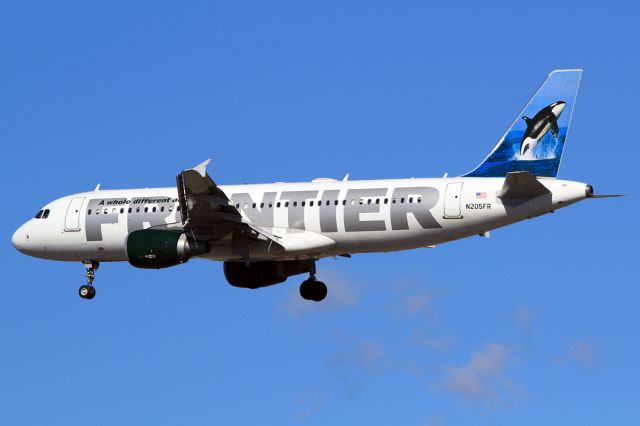 Airbus A320 (N606FR)