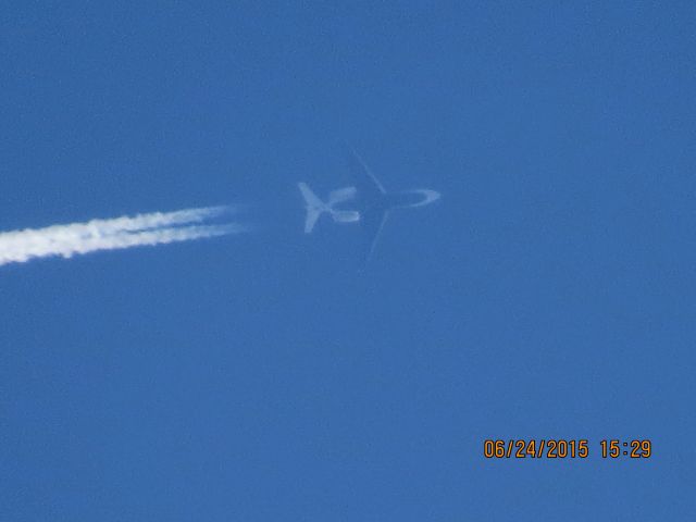 Bombardier Challenger 300 (N530FX)