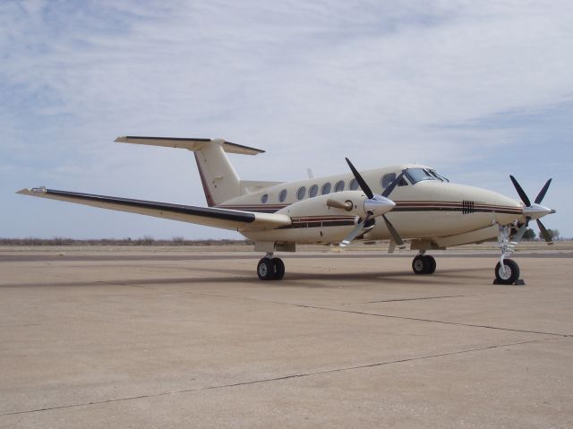 Beechcraft Super King Air 200 (N200RR)