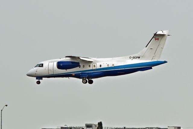 Fairchild Dornier 328 (C-GCPW)