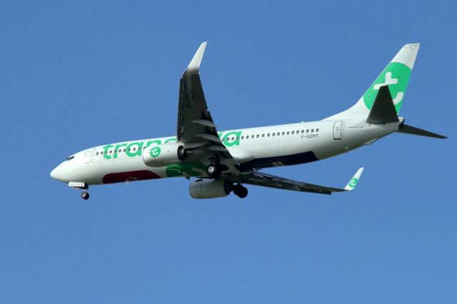 Boeing 737-800 (F-GZHT) - 12/12/2018: Flight from Paris on landing path to runway 26.