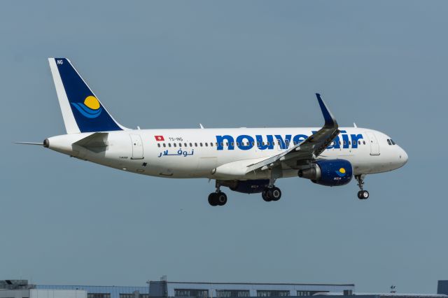 Airbus A320 (TS-ING) - WAW SPOTTING