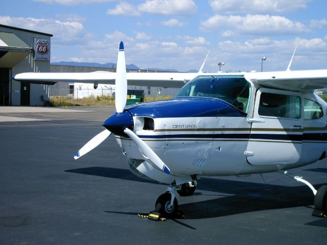 Cessna Centurion (N210AQ)
