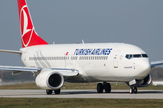 Boeing 737-800 (TC-JVJ) - fleetname: "Başakşehir" taxing to runway 26R for takeoff as Turkish 1338 to Istanbul (IST) at 11:36 local time.