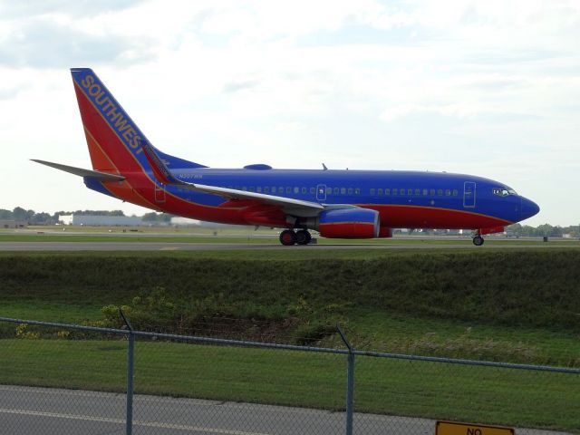 Boeing 737-700 (N207WN)