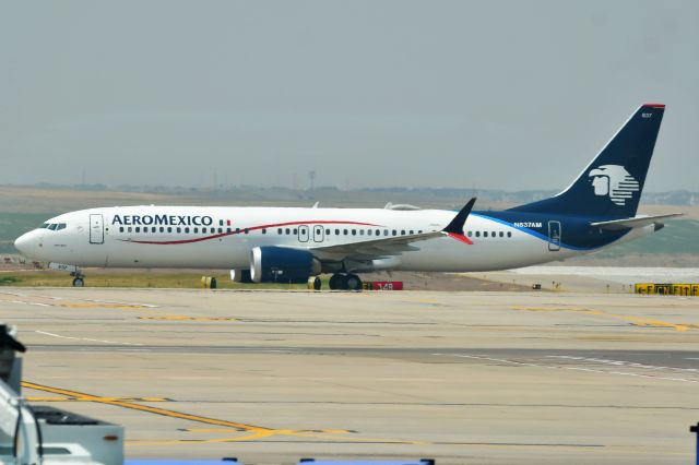 Boeing 737 MAX 9 (N837AM)