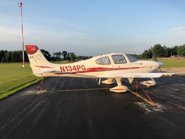 Cirrus SR-20 (N134PG)