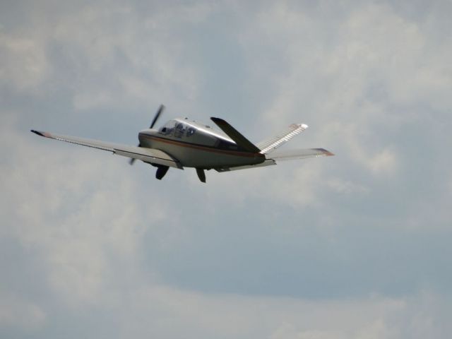 Beechcraft 35 Bonanza (N5059B)