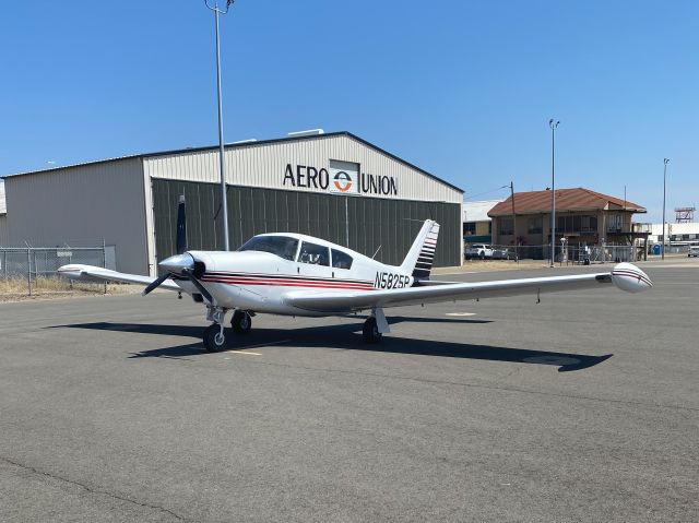 Piper PA-24 Comanche (N5825P)