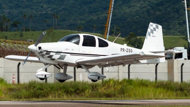 Vans RV-10 (PR-ZSO)