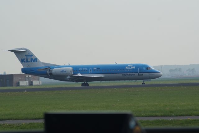 Fokker 70 (PH-WXC) - KLM Cityhopper F70 cn11574