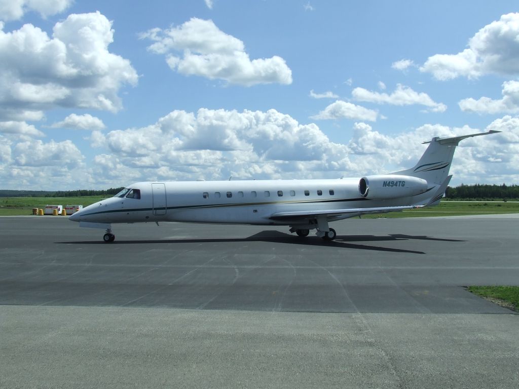 Embraer Legacy 600/650 (N494TG) - Former United States Président Bill Clinton visit in Sherbrooke.