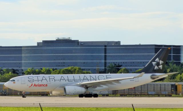 Airbus A330-200 (N342AV)