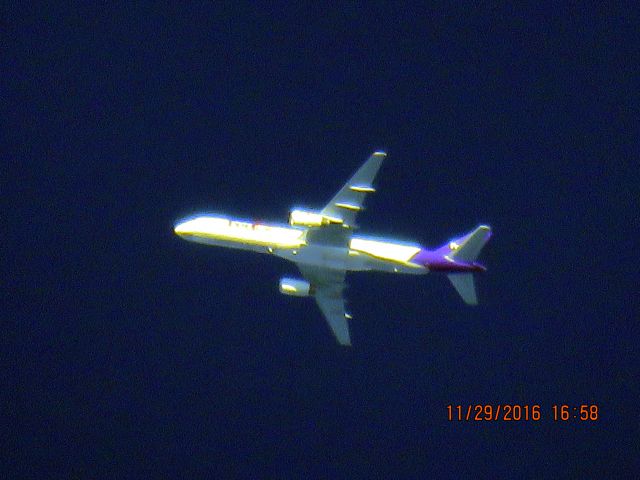 Boeing 757-200 (N934FD)