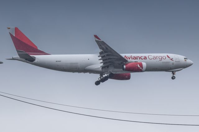 Airbus A330-200 (N330QT)