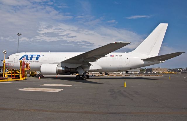 BOEING 767-200 (N791AX) - initial passenger service delivery to All Nippon as JA8239....RIO Linhas Aéreas had it last as PR-IOE