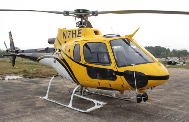 Eurocopter AS-350 AStar (N7HE) - A Helicopter Express 2000 model Eurocopter AS350-B3 AStar on the ramp at Northeast Alabama Regional Airport, Gadsden, AL, early in the morning under thick overcast - October 27, 2020.