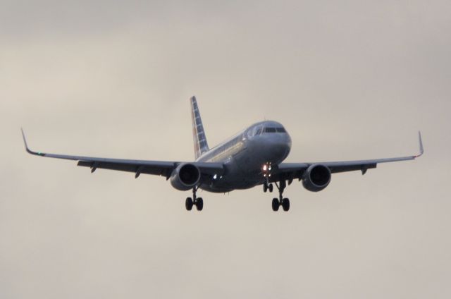 Airbus A319 (N12028)
