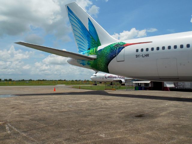 BOEING 767-300 (9Y-LHR)