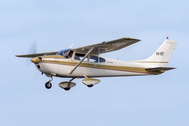 Cessna Skylane (VH-RET)